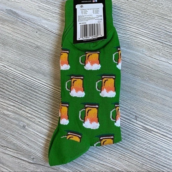 Mens green and beer mugs novelty socks great for St. Patrick’s day SAME DAY SHIP - Picture 3 of 5